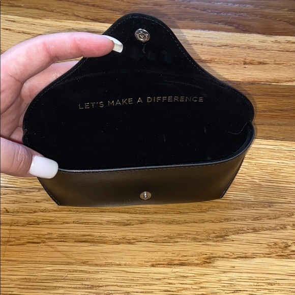 DIFF - Leather Sunglass / Eyewear Case - Picture 6 of 8